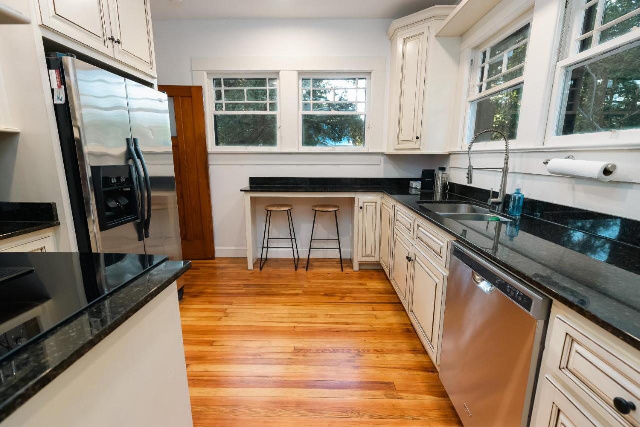 Gulf Coast Craftsman - Cozy, Charming & Central! 걸프포트 외부 사진